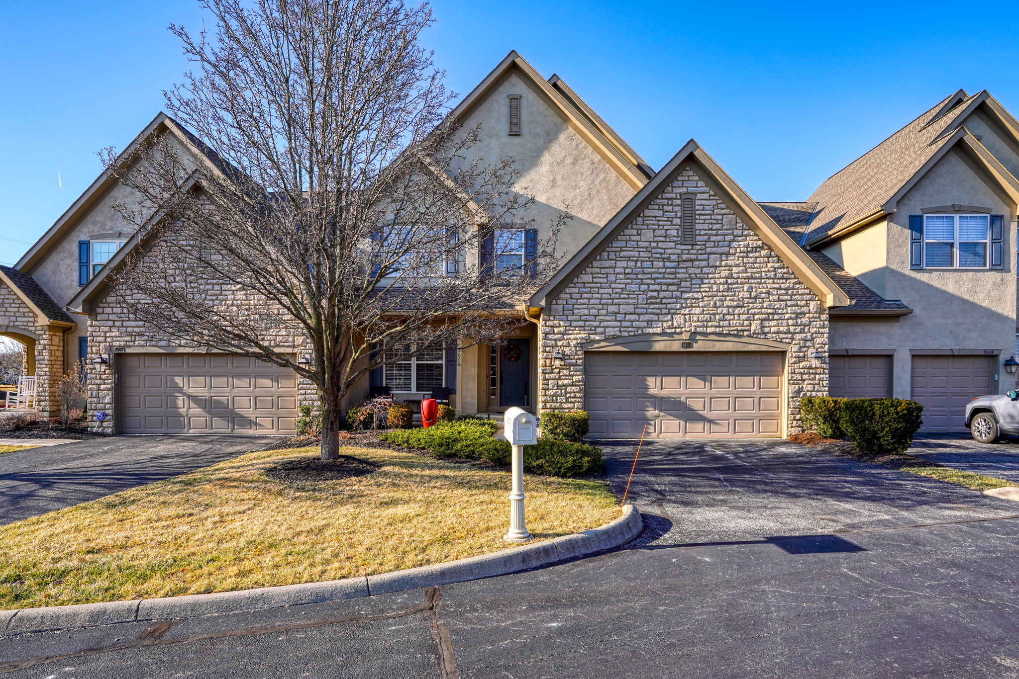 3676 Sutton Place (9)