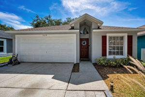 Front Exterior5