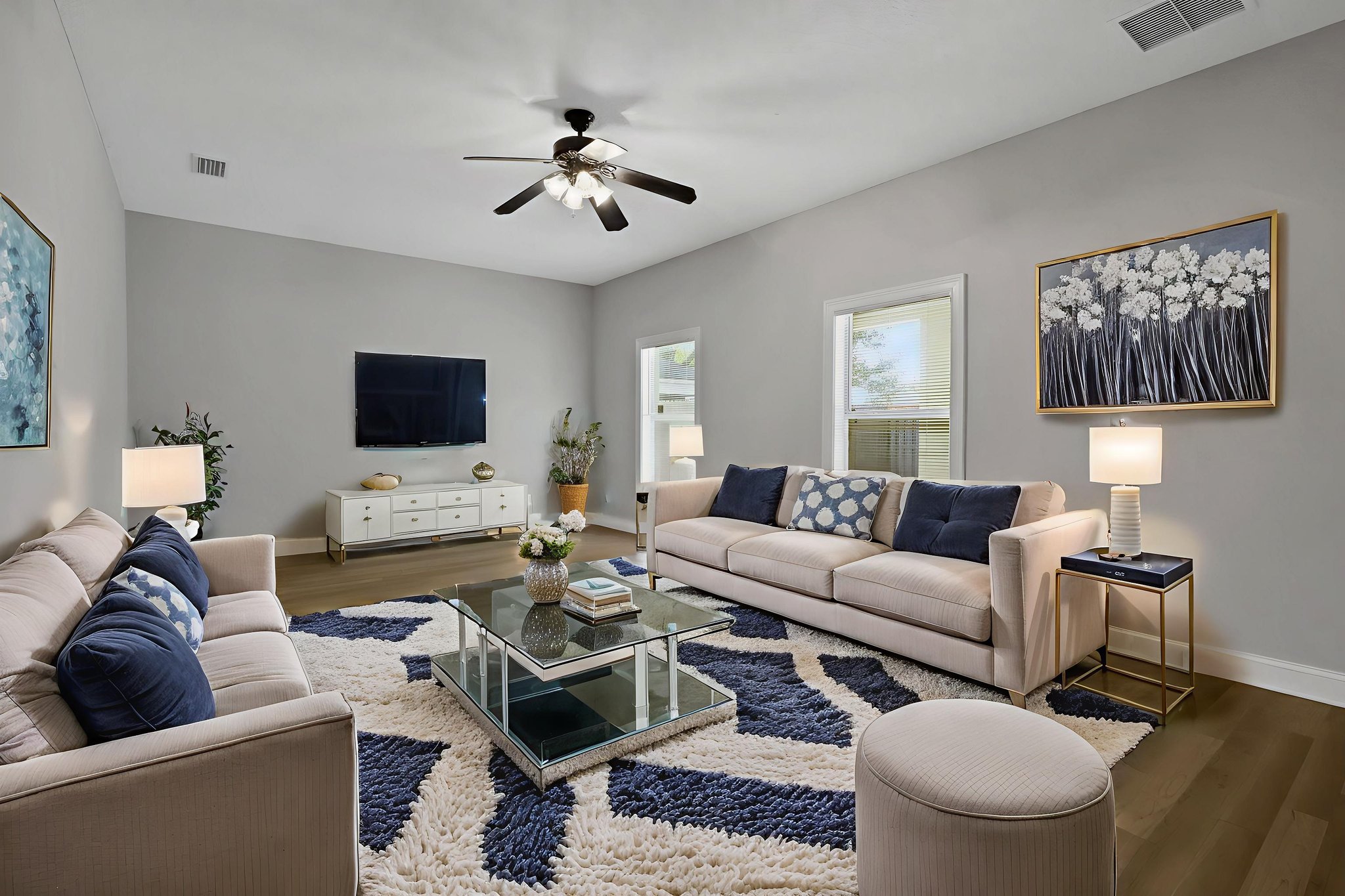 036A9140 virtually staged.jpeg