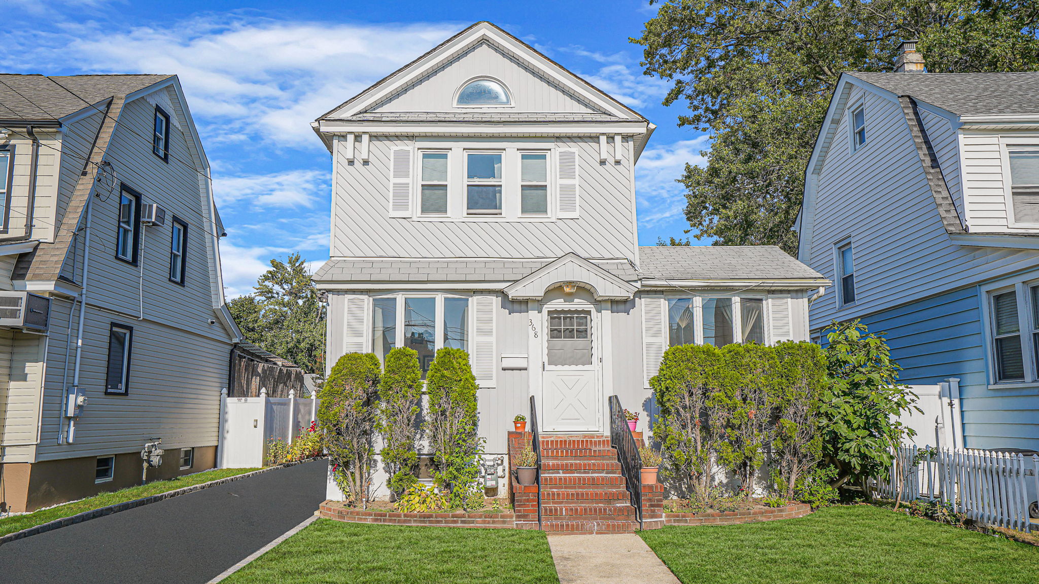 368 Hewlett Pkwy, Hewlett, NY 11557, USA Photo 2