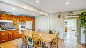368 Hewlett Pkwy, Hewlett, NY 11557, USA Photo 13