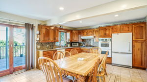 368 Hewlett Pkwy, Hewlett, NY 11557, USA Photo 12