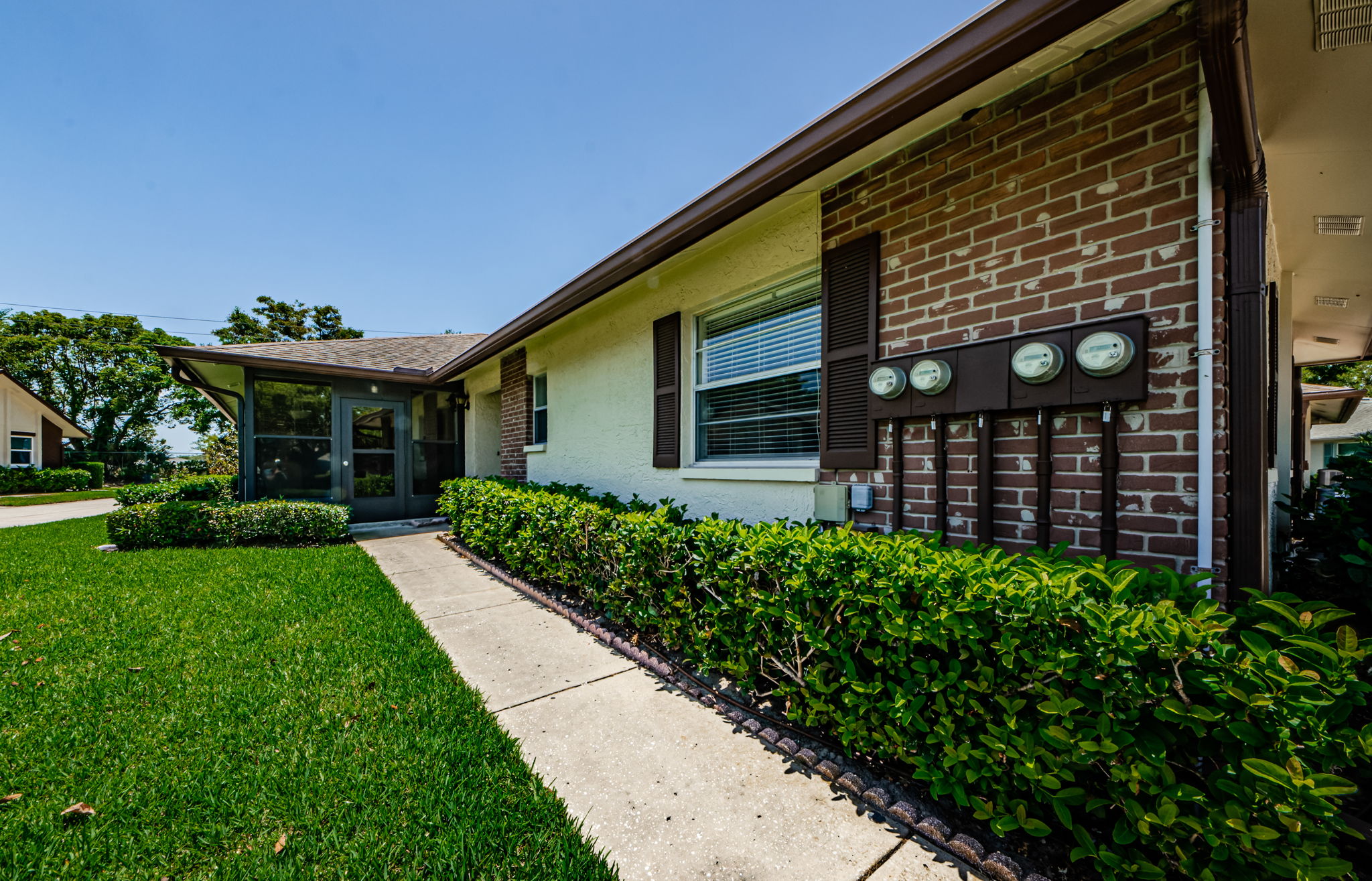 Front Exterior 3-2