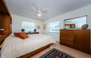 Master Bedroom 1a-2