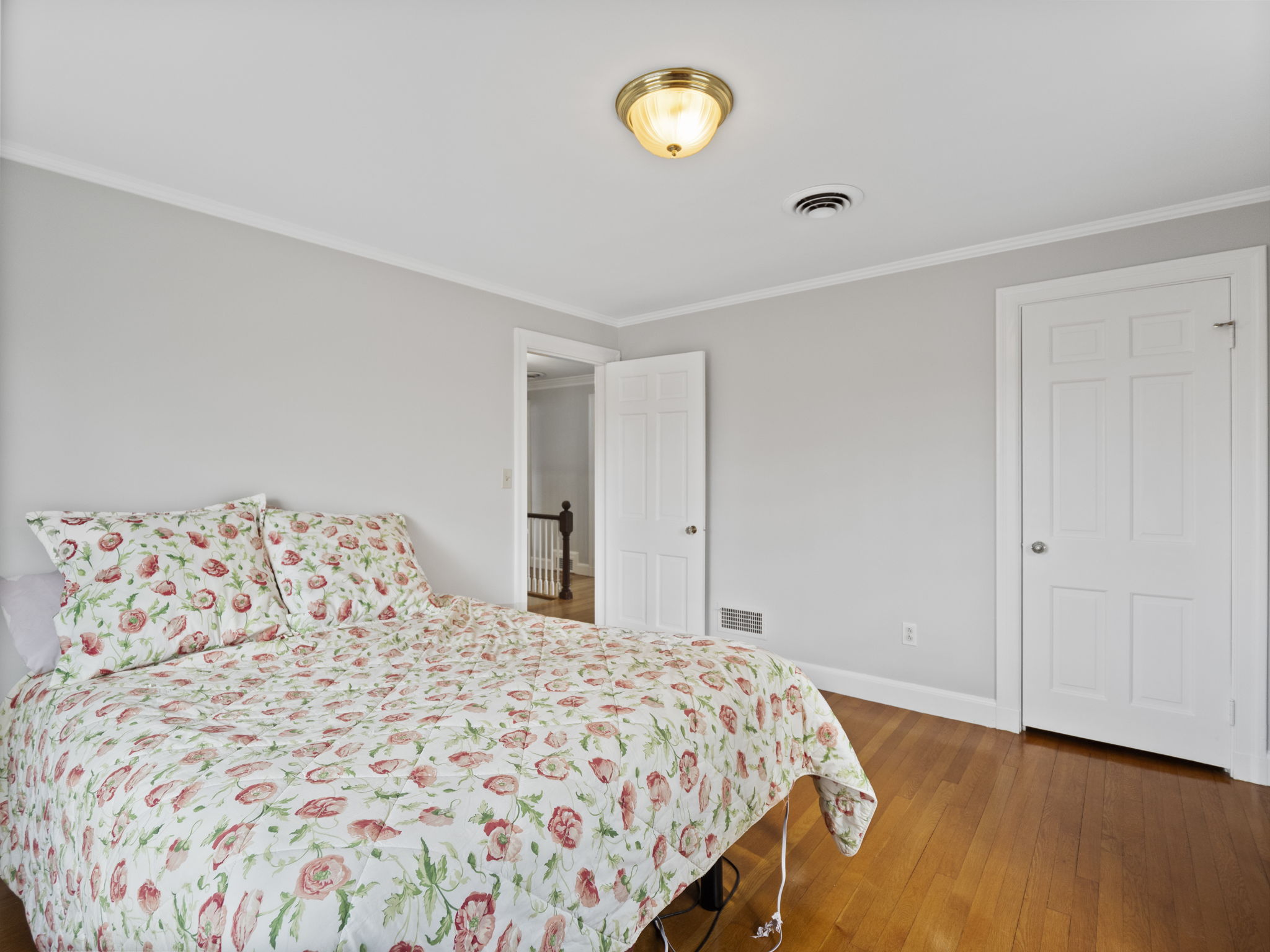 368 W Roxbury Pkwy, Boston, MA 37