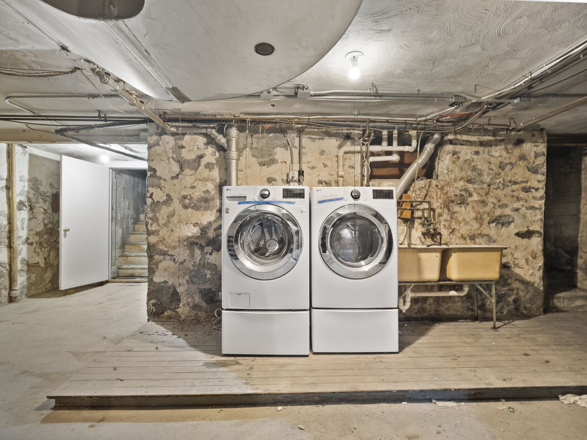 368 W Roxbury Pkwy, Boston, MA 4