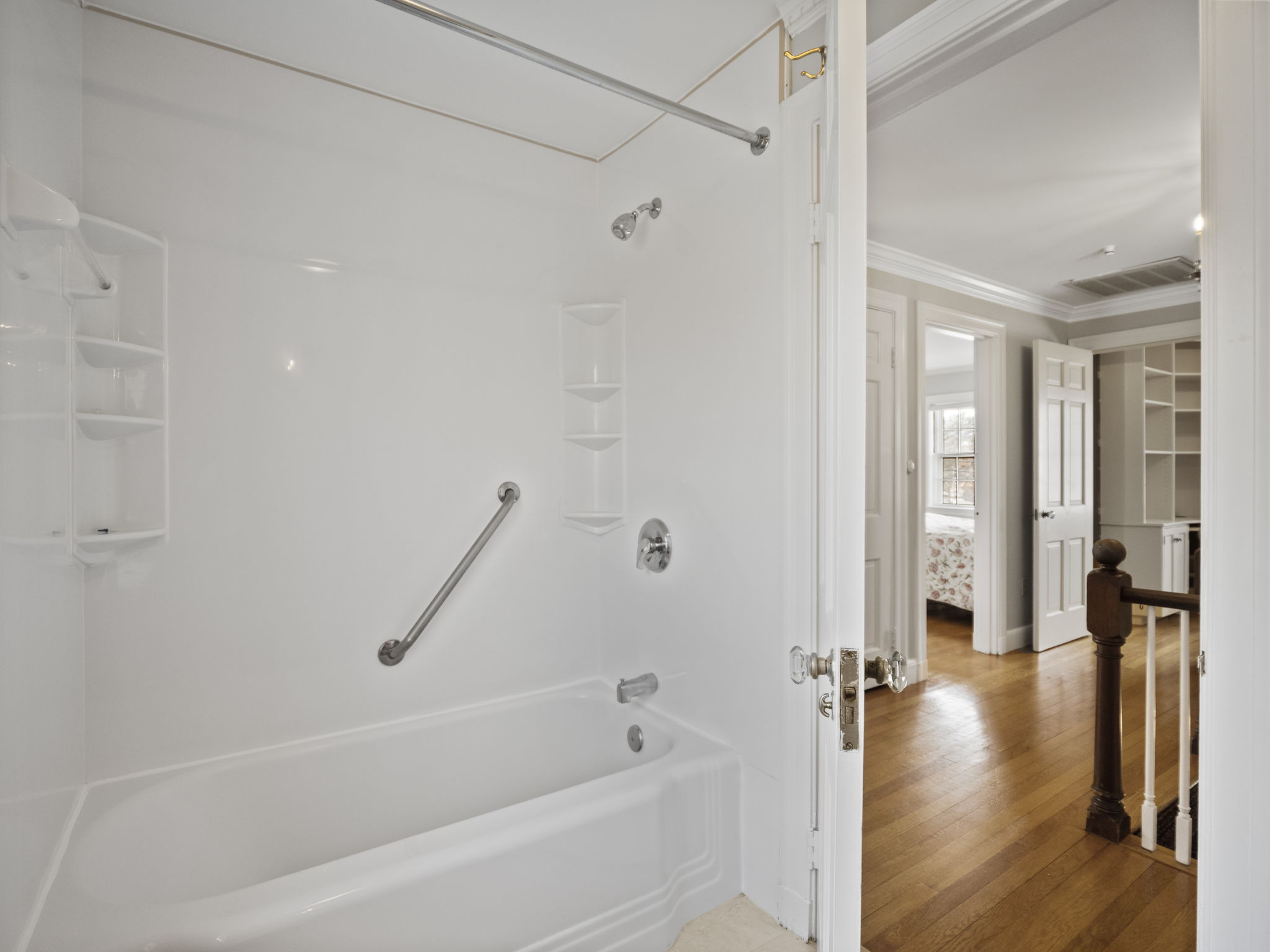368 W Roxbury Pkwy, Boston, MA 43