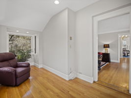 368 W Roxbury Pkwy, Boston, MA 11