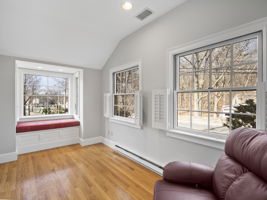 368 W Roxbury Pkwy, Boston, MA 13