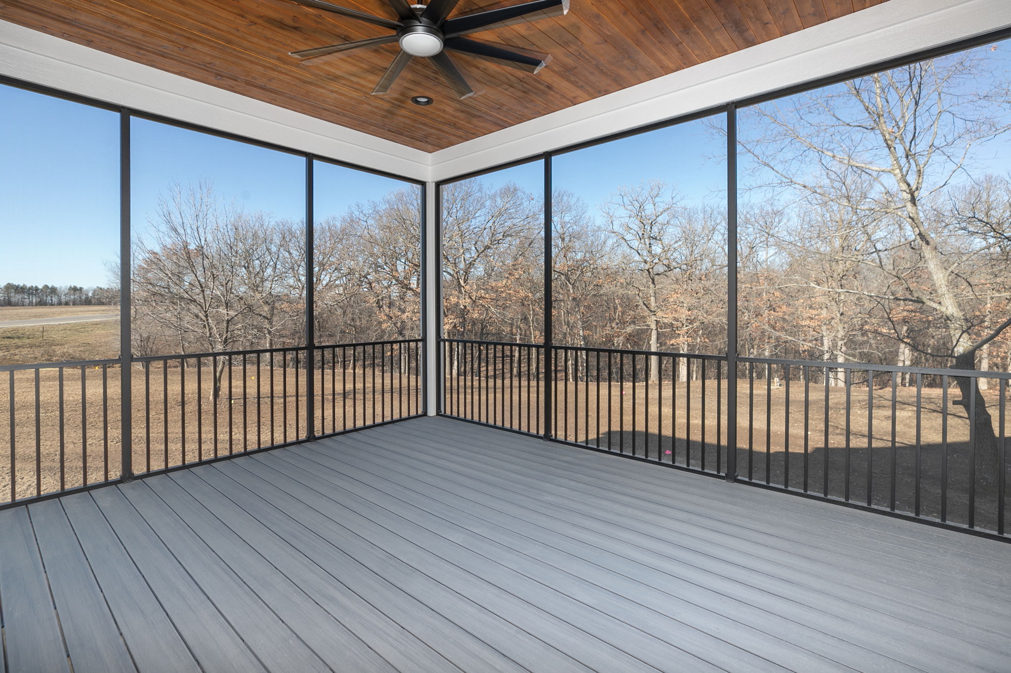 55-Screened Porch