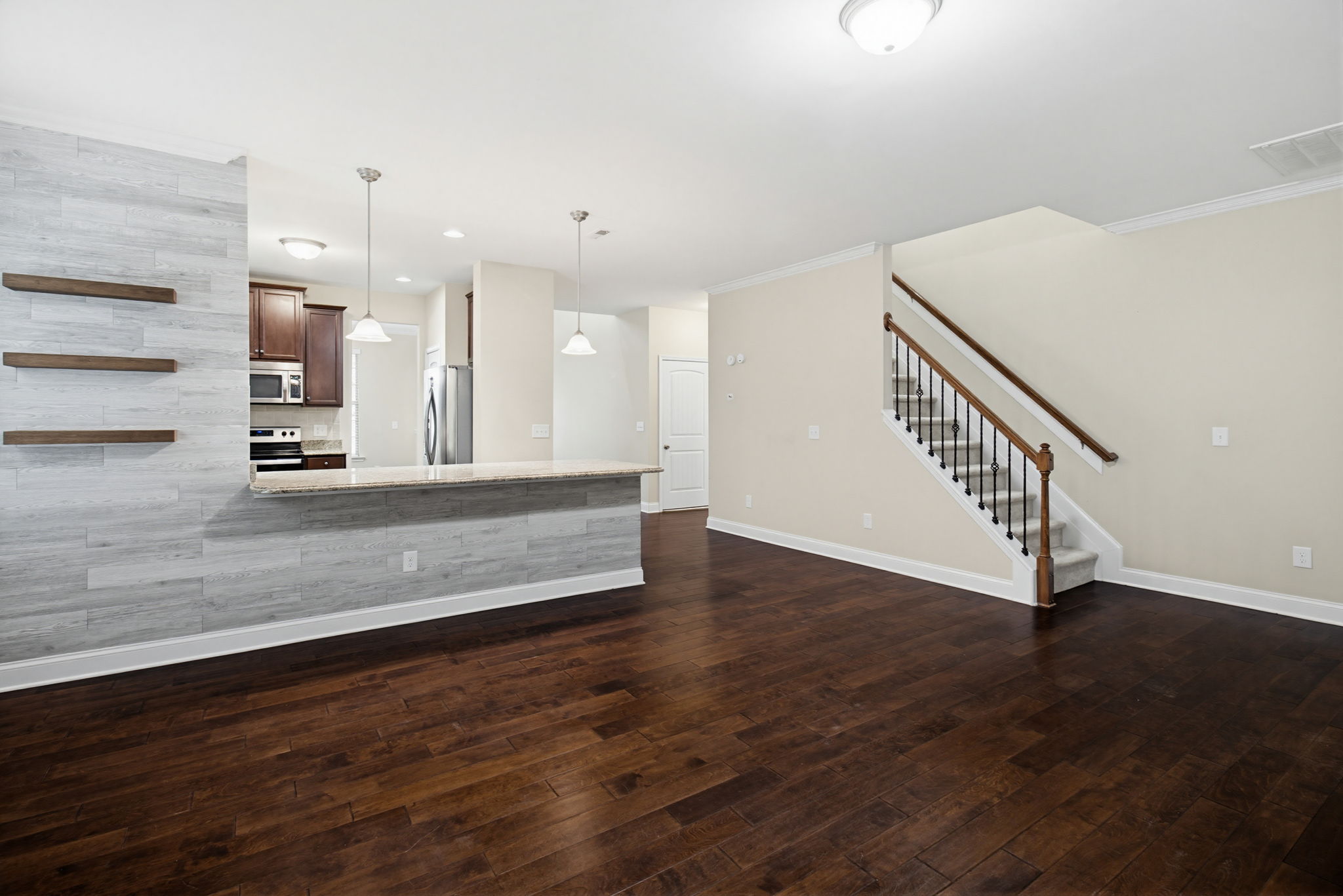 3681 Vestavia Dr-12