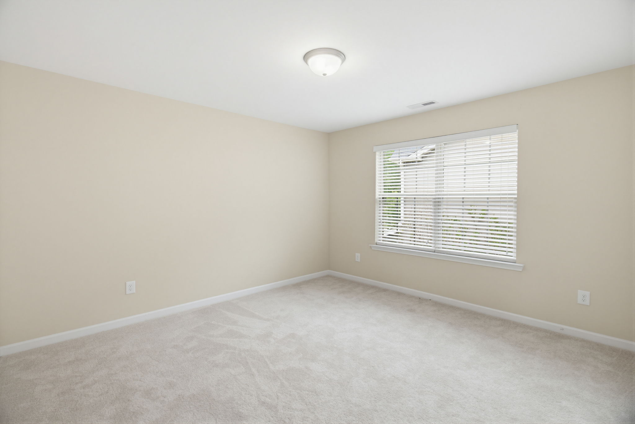 3681 Vestavia Dr-24