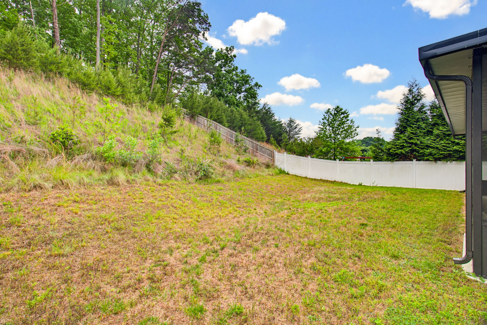 3681 Vestavia Dr-30