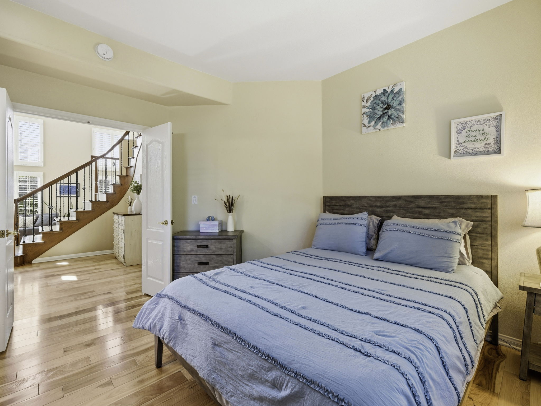 Guest Bedroom 1st floor Bedroom 1