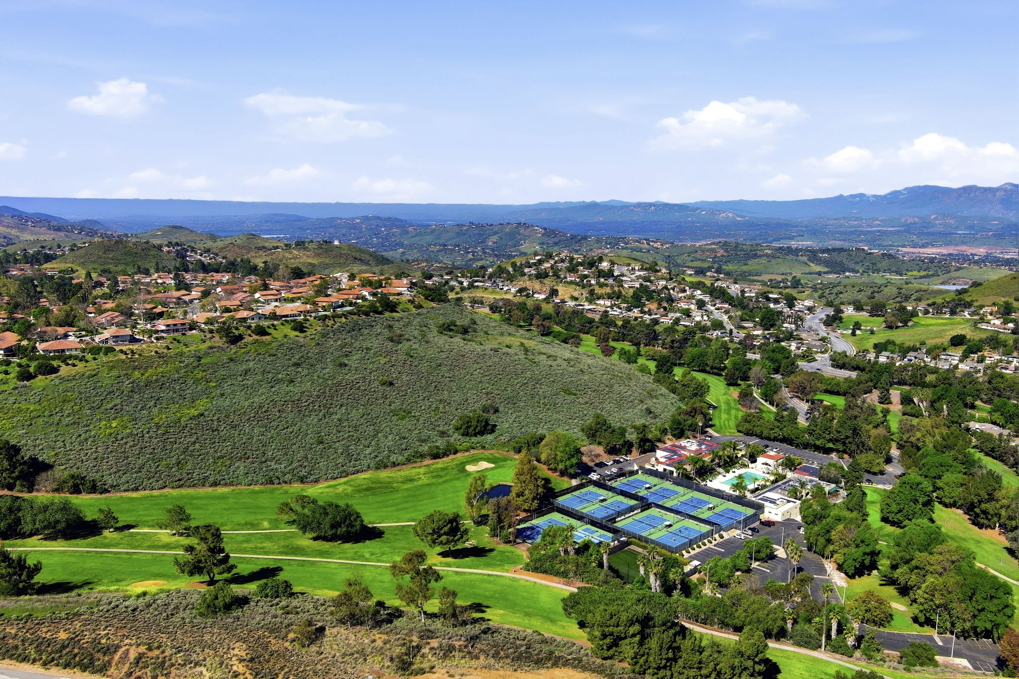 Aerial view of Sunset Hills County Club