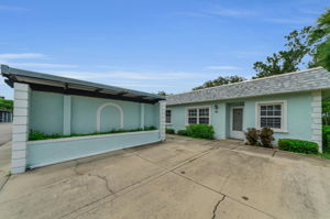 Front Exterior5