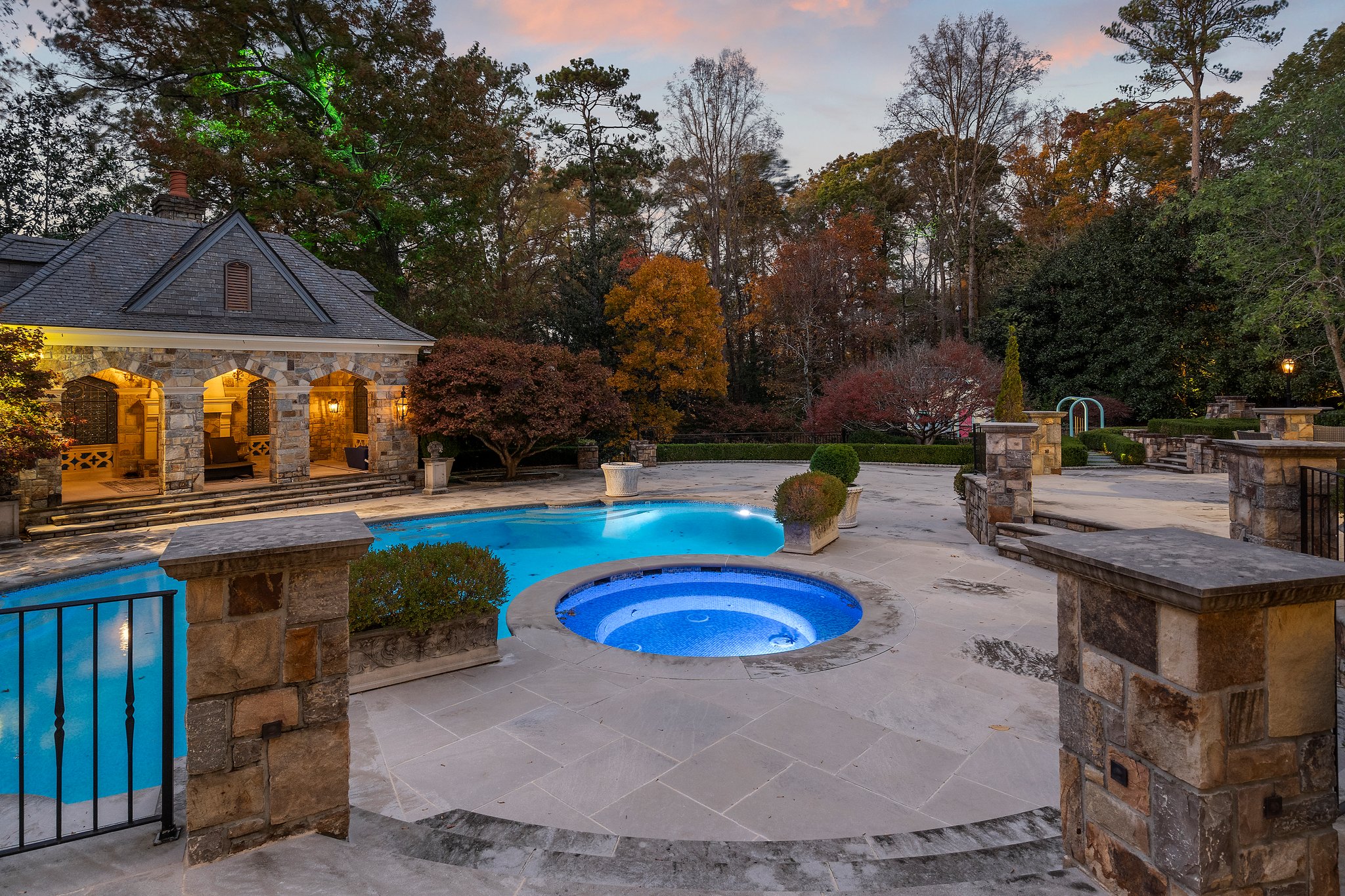 Pool, spa, summer pavilion