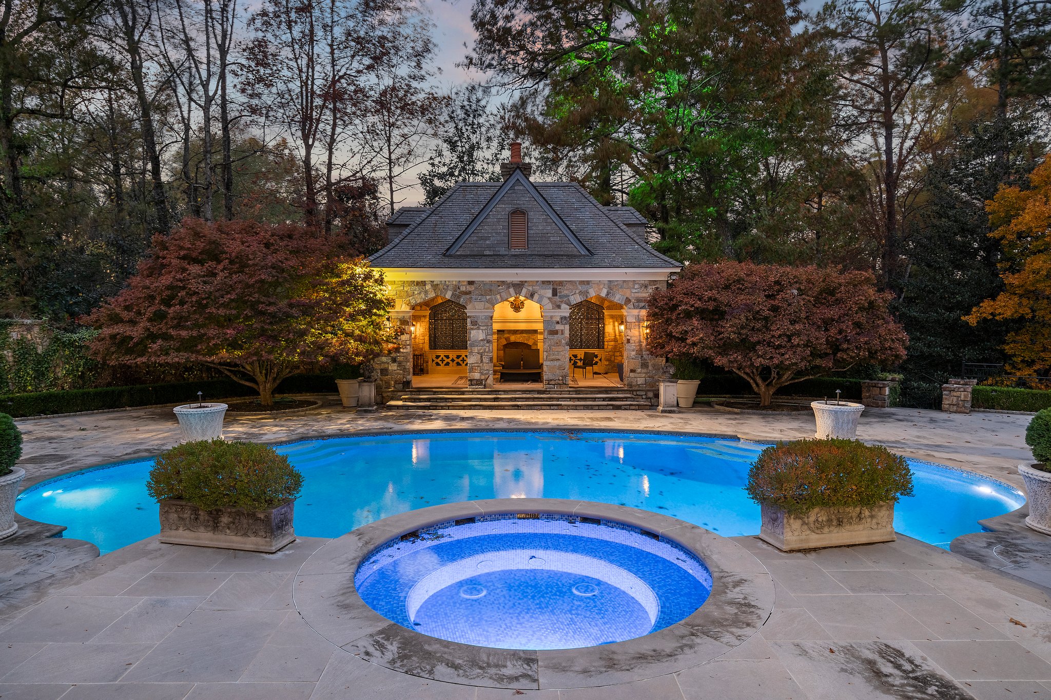 Pool, spa, summer pavilion