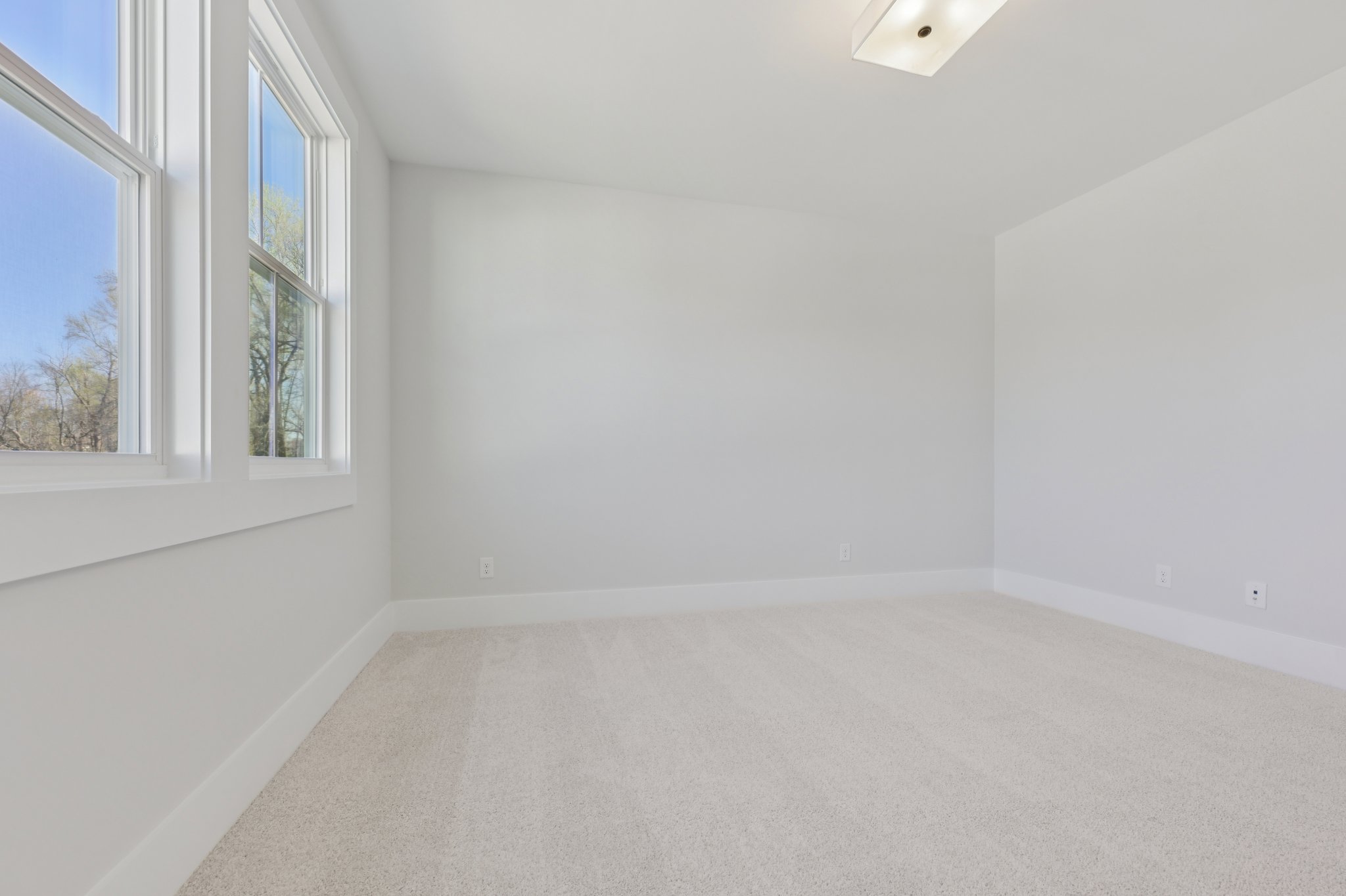 Crop Rd-S1803-050.jpg