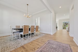 Crop Rd-S1803-020.jpg