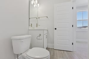 Crop Rd-S1803-052.jpg