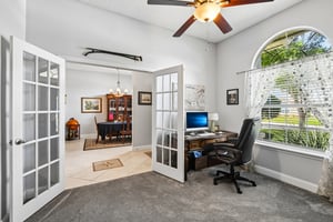 Maplewood Dr-S0705-020.jpg