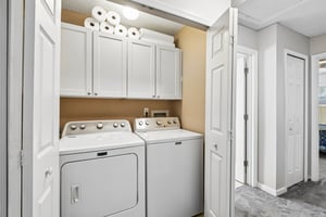 Maplewood Dr-S0705-038.jpg