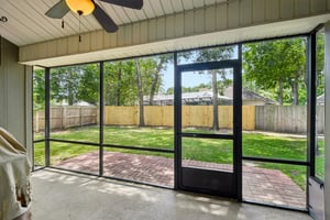 Maplewood Dr-S0705-039.jpg