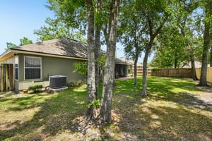 Maplewood Dr-S0705-044.jpg