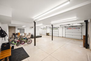  Photo 77