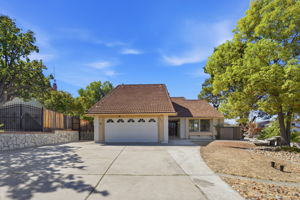 001_F8_3694 Lucas Dr