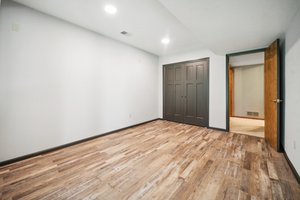  Photo 36
