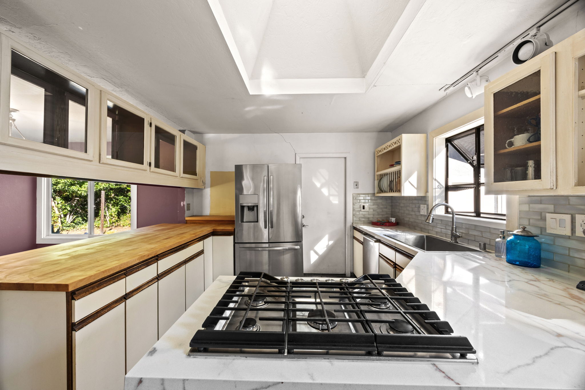  Photo 29