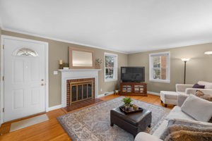 37 Dunmore Rd, Catonsville, MD 21228, USA Photo 8