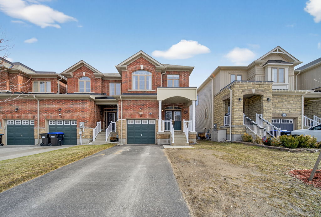 37 Greenwood Dr