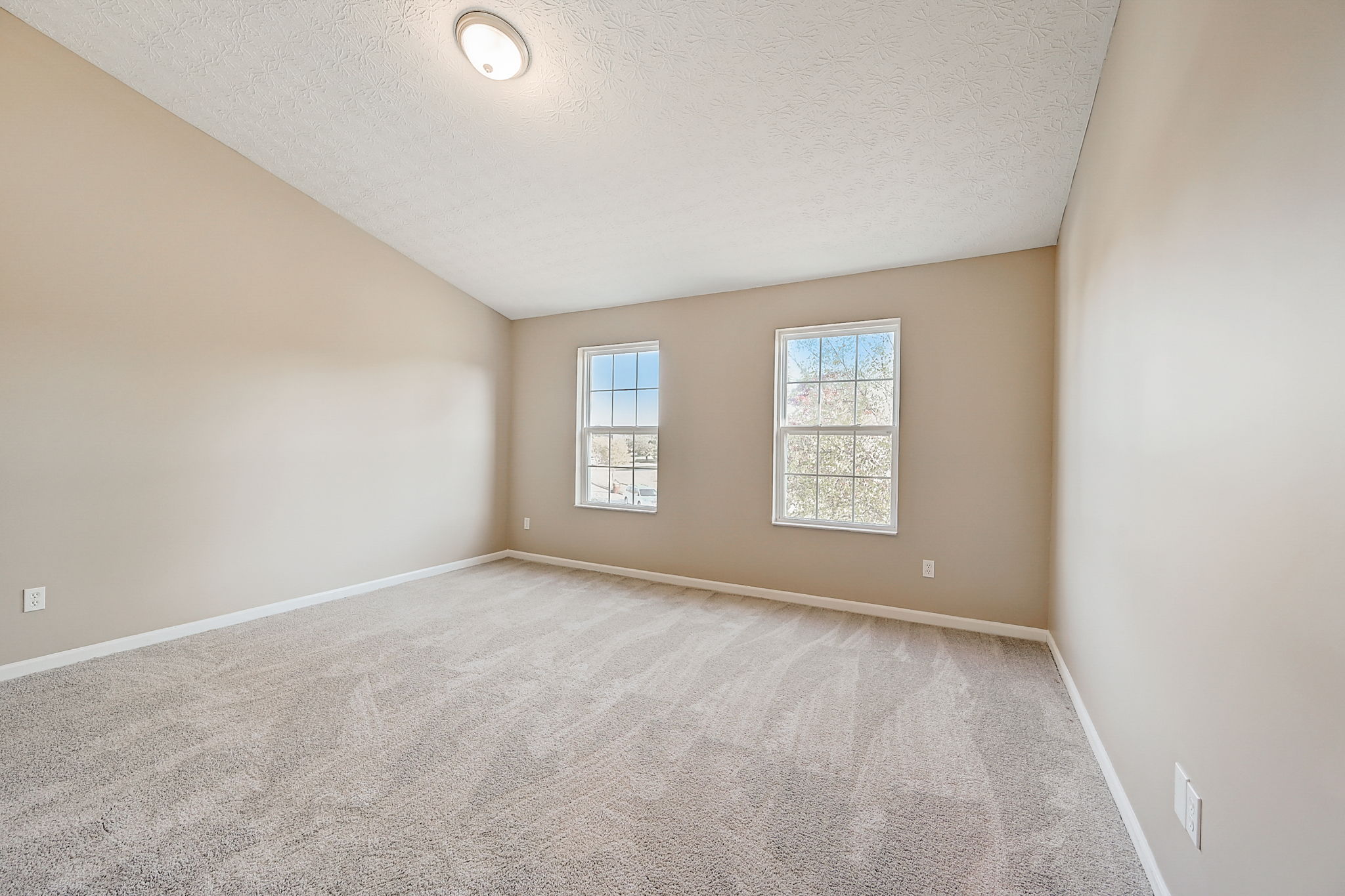 Grisby Ln-029