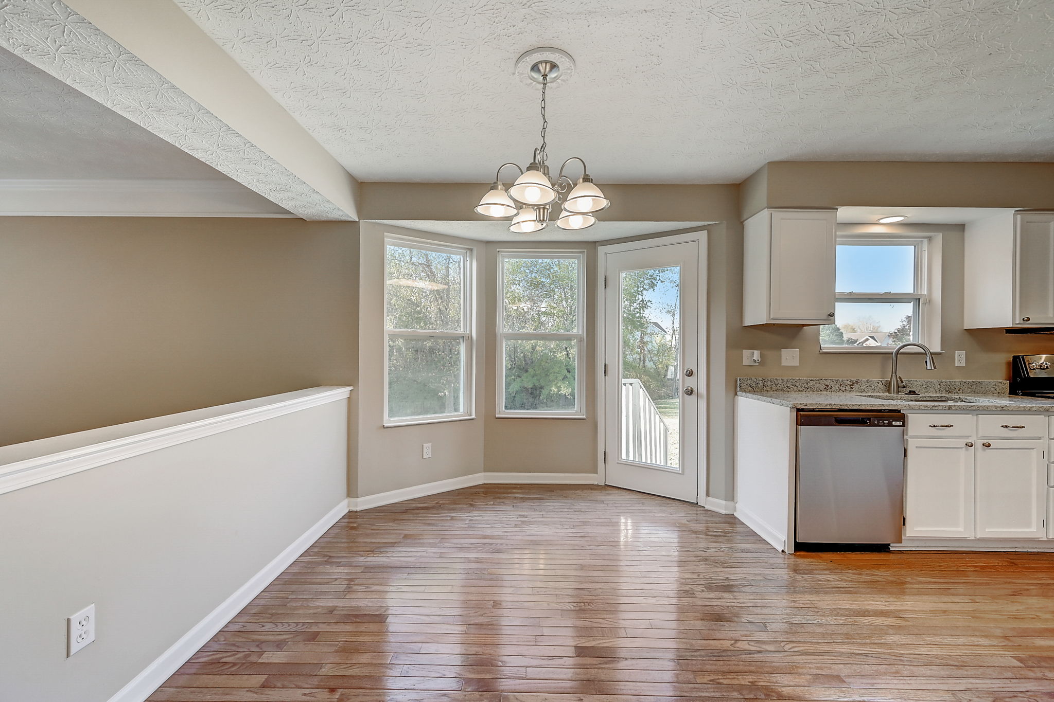 Grisby Ln-026