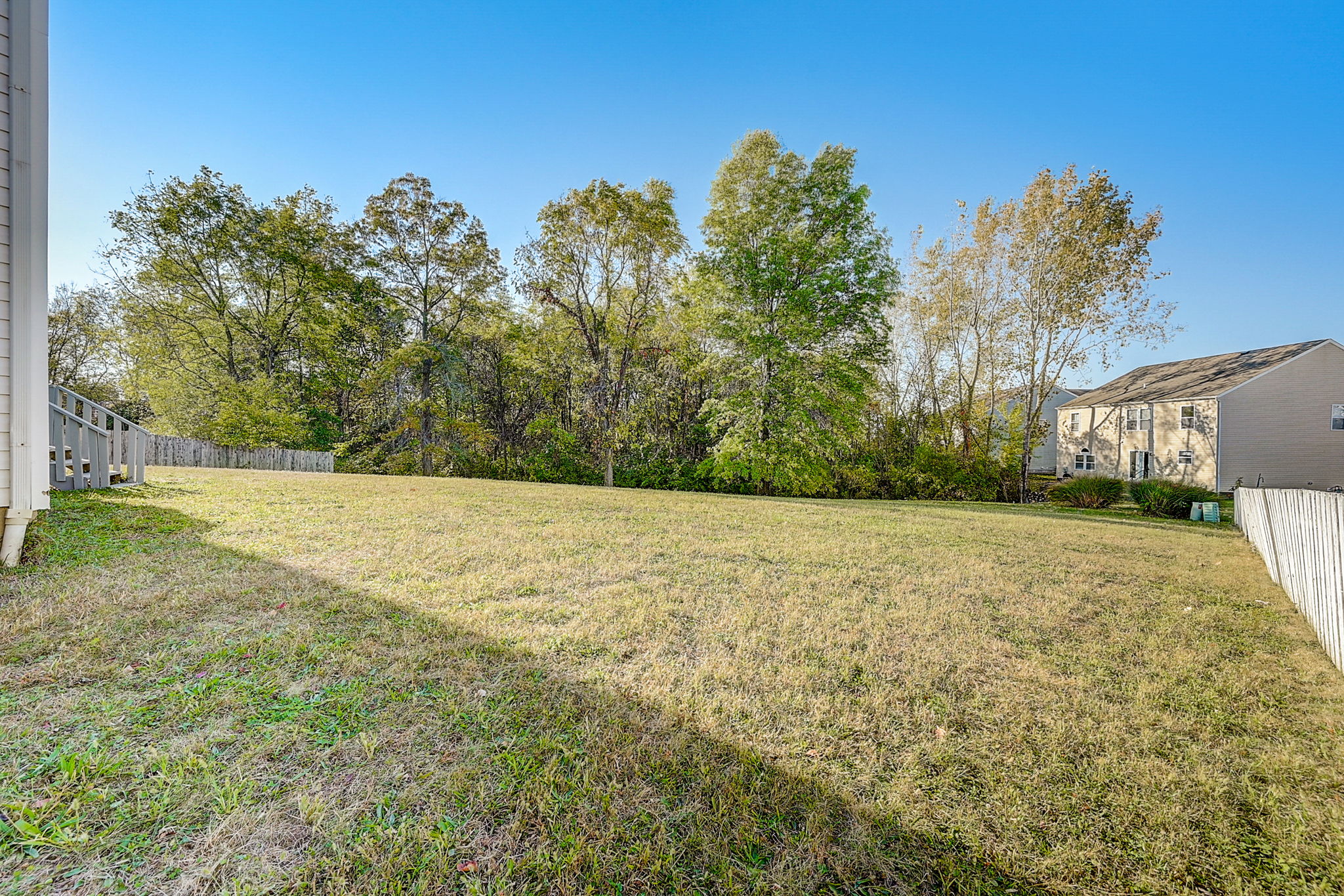Grisby Ln-049