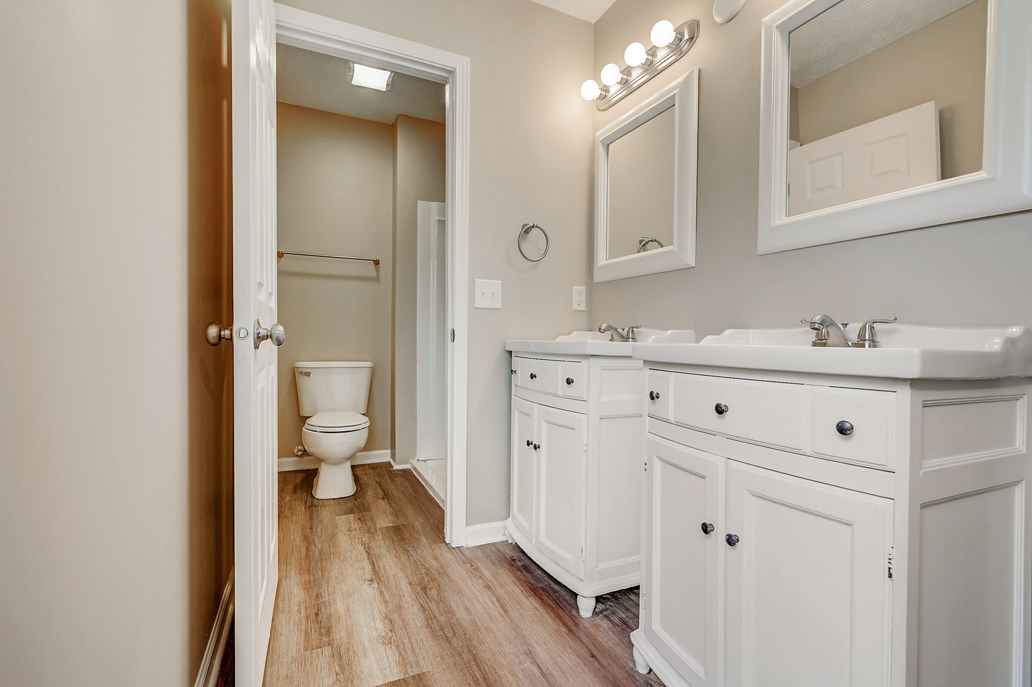 Grisby Ln-039