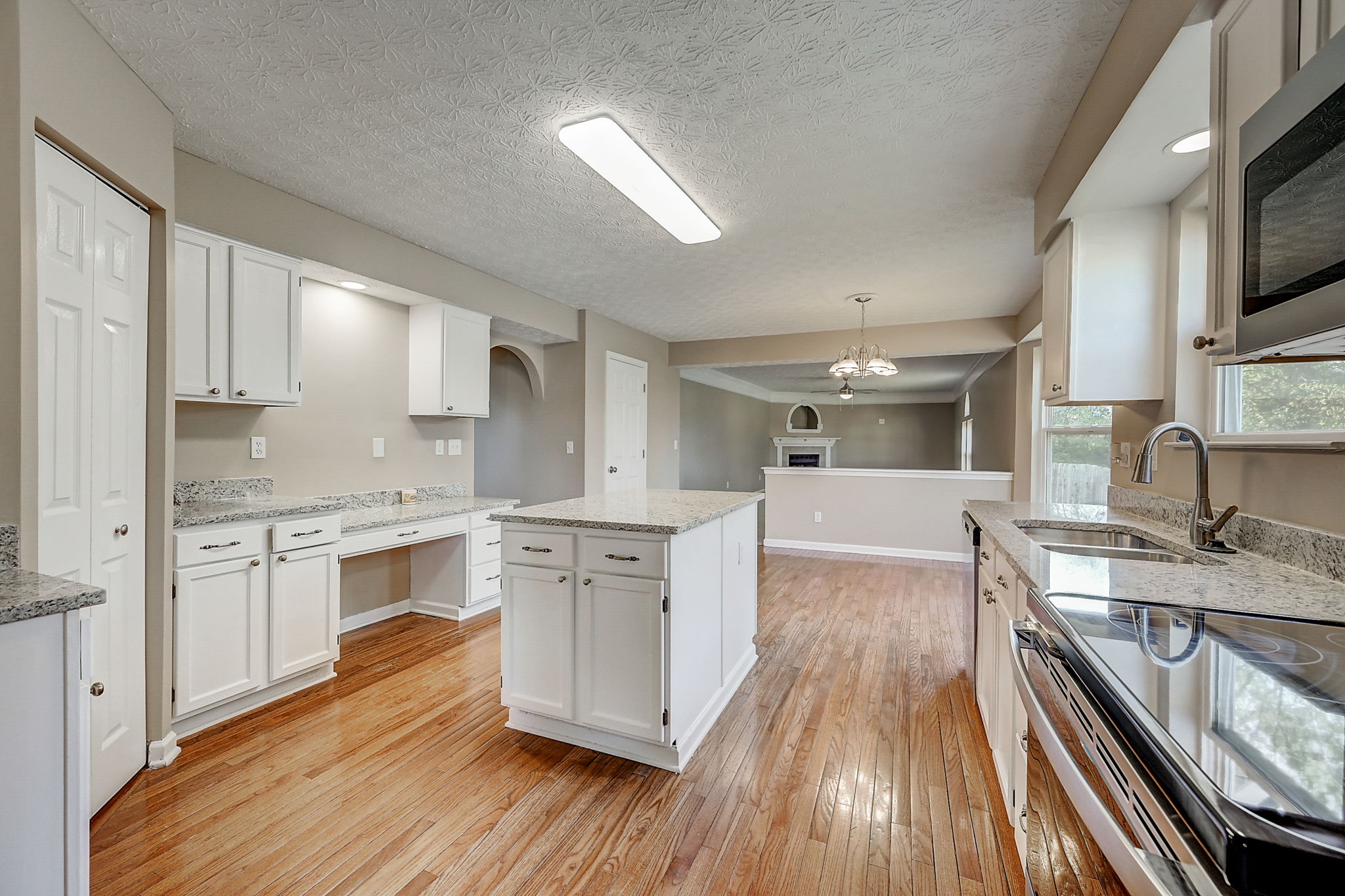 Grisby Ln-021