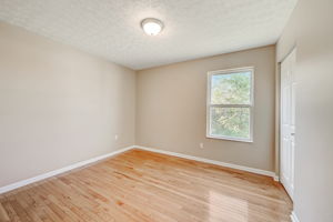 Grisby Ln-033