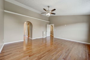 Grisby Ln-036