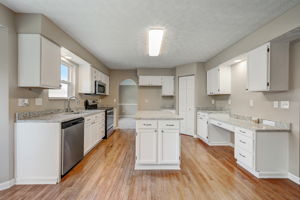 Grisby Ln-024