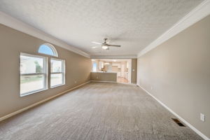 Grisby Ln-015