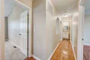 Grisby Ln-028