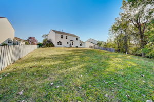 Grisby Ln-047