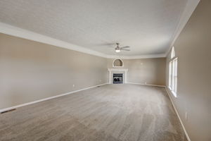 Grisby Ln-014