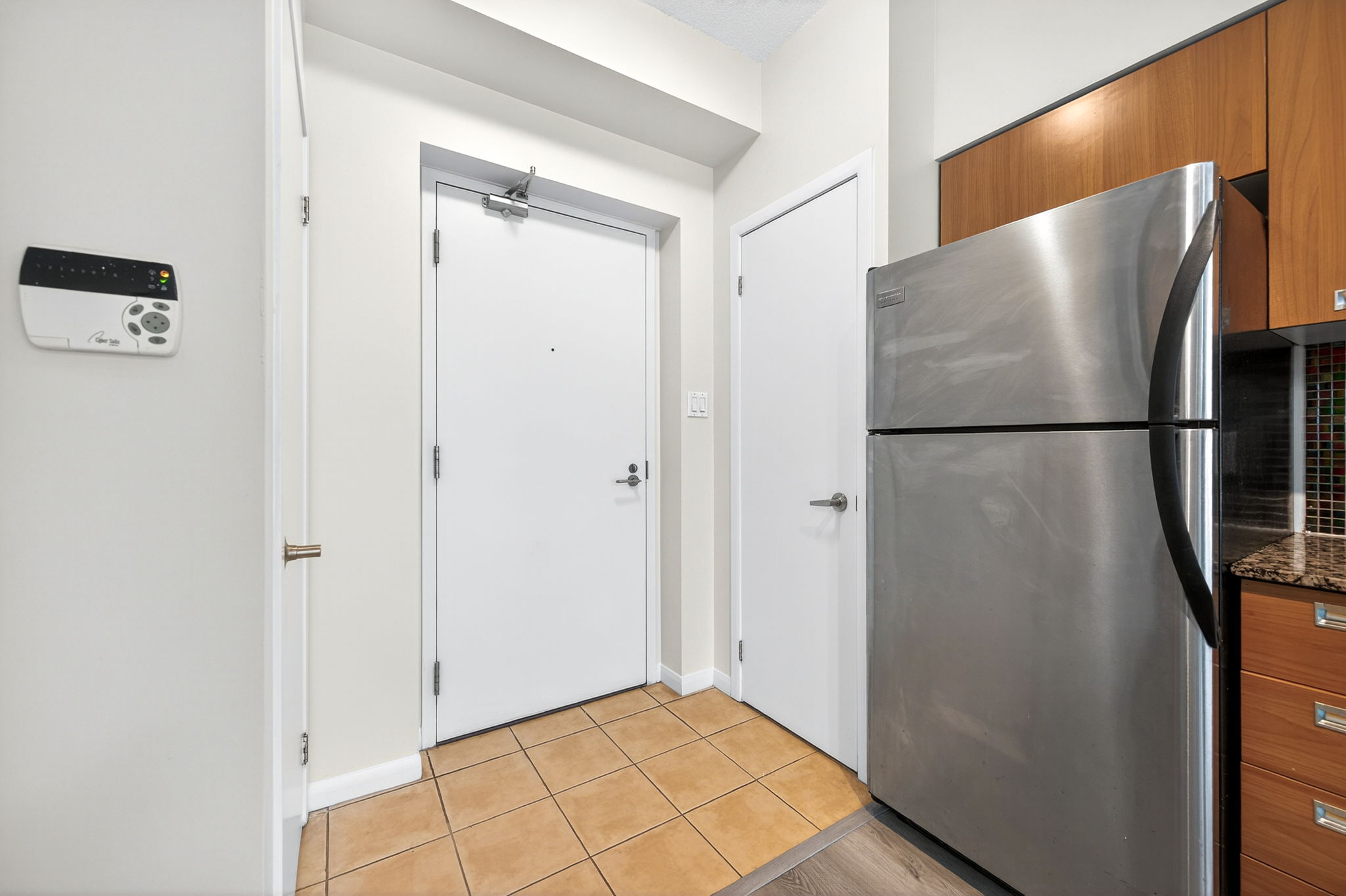 37 Grosvenor St unit 3109 Toronto, ON M4Y 3G5