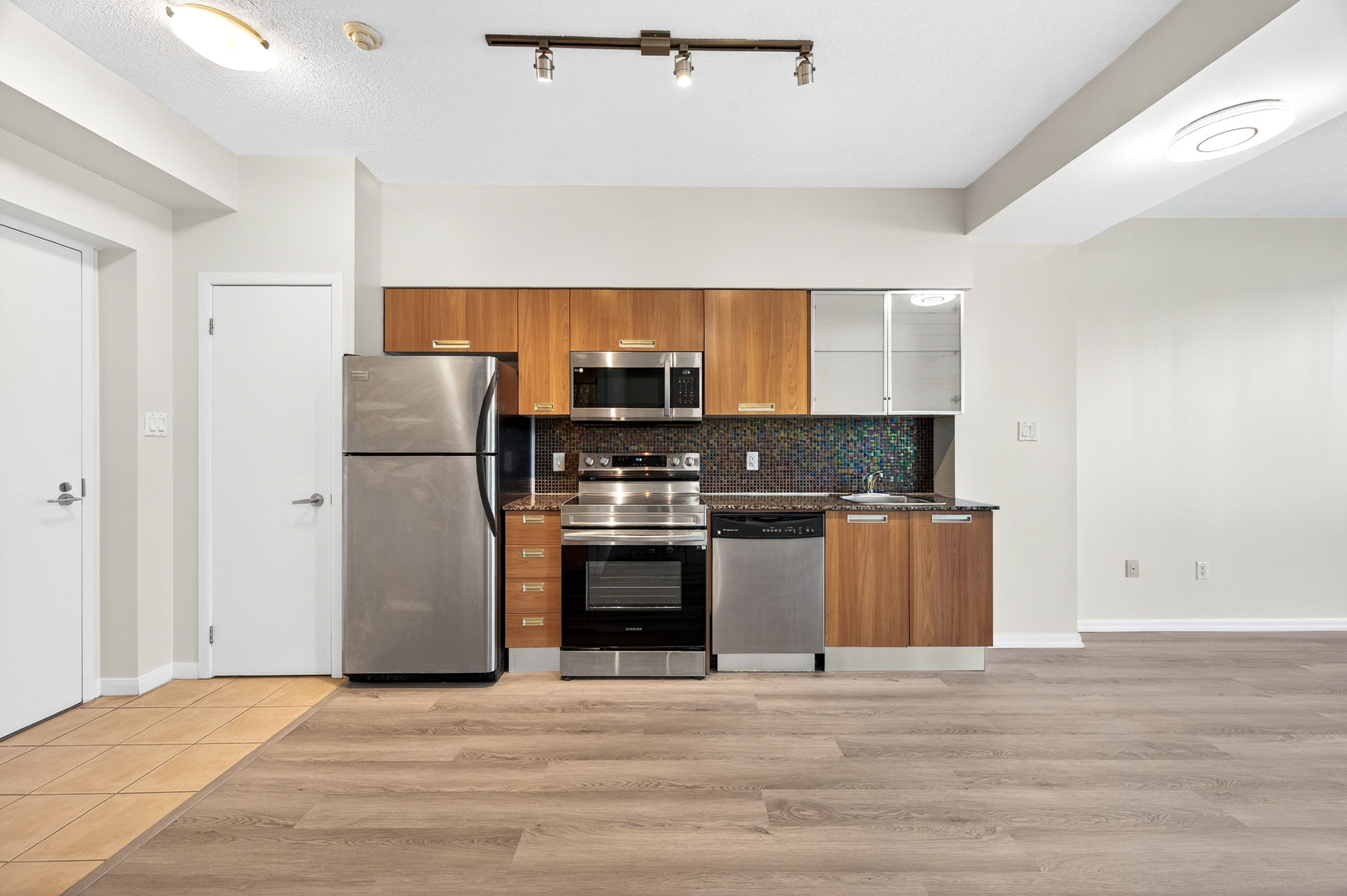 37 Grosvenor St unit 3109 Toronto, ON M4Y 3G5