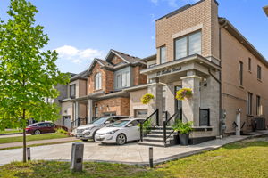37 Hahn St, Whitby ON